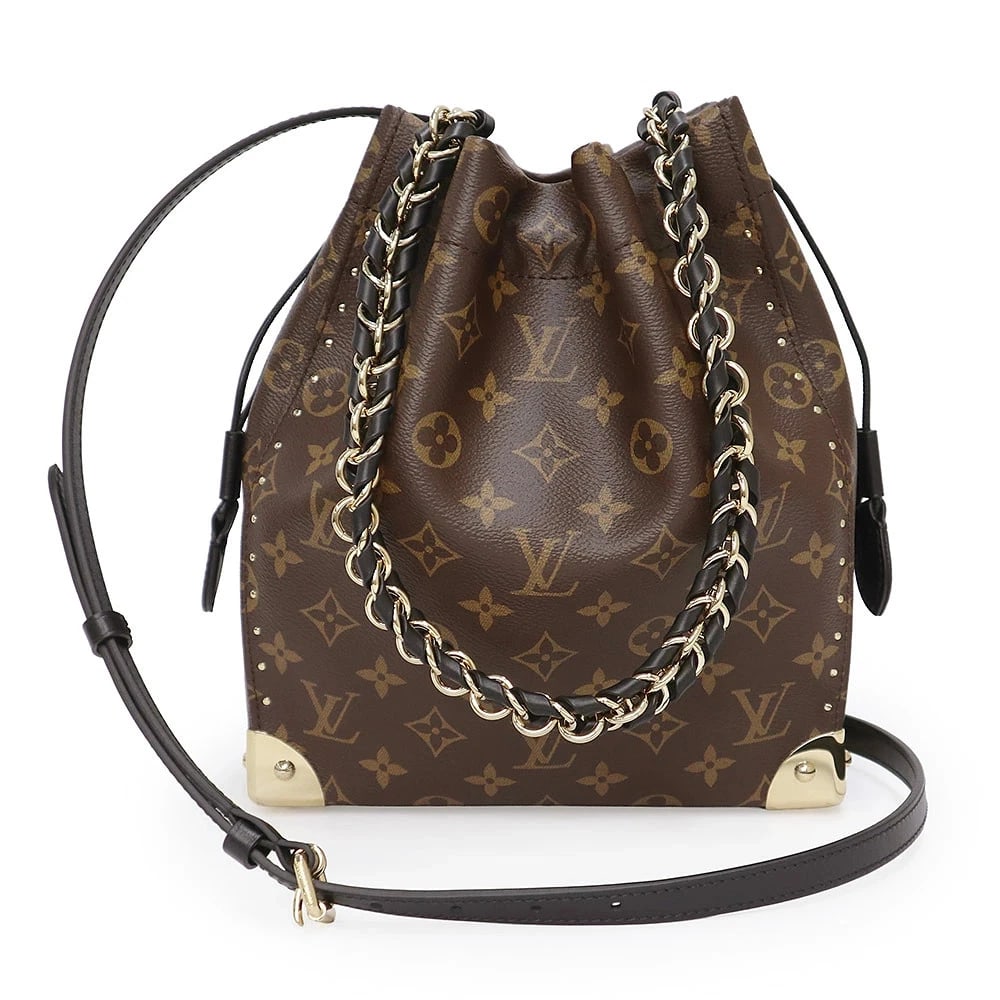 LOUIS VUITTON NOE TRUNK MONOGRAM DRAWSTRING BLACK: LOUIS VUITTON Noe Trunk Monogram Drawstring Black Brand: LOUIS VUITTON Type/Style: Handbag Material: Monogram / Cowhide Leather Color: Brown X Black Size: W:23cm x H:27cm x D:8cm Accessories: None