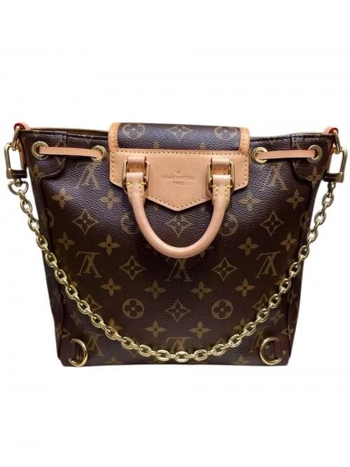 LOUIS VUITTON EXCURSION - 3