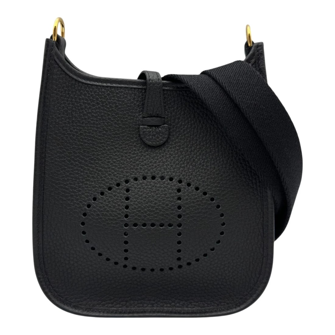 HERMES BLACK GHW CLEMENCE SHOULDER BAG: Hermes Black GHW Clemence Shoulder Bag Brand: HERMES Type/Style: Shoulder Bag Material: Taurillon Color: Black / GD Hardware Size: W: 16.0cm / H: 18.0cm / D: 4.5cm Accessories: None Accessories