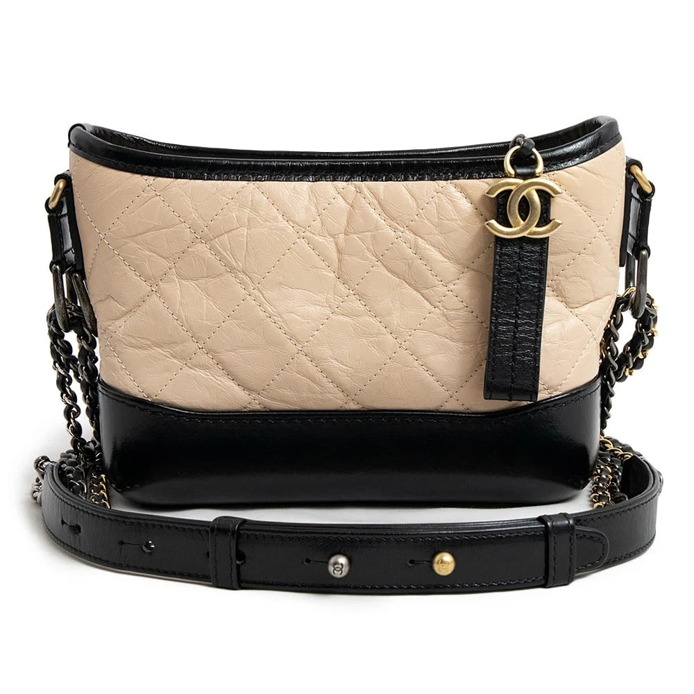 CHANEL GABRIELLE DE SMALL HOBO SHOULDER BAG: CHANEL Gabrielle de Small Hobo Shoulder Bag Brand: CHANEL Type/Style: Shoulder Bag Material: Aged Calf Leather Color: Beige X Black Size: W:20cm x H:15cm x D:8cm Accessories: None Accessories Notice: