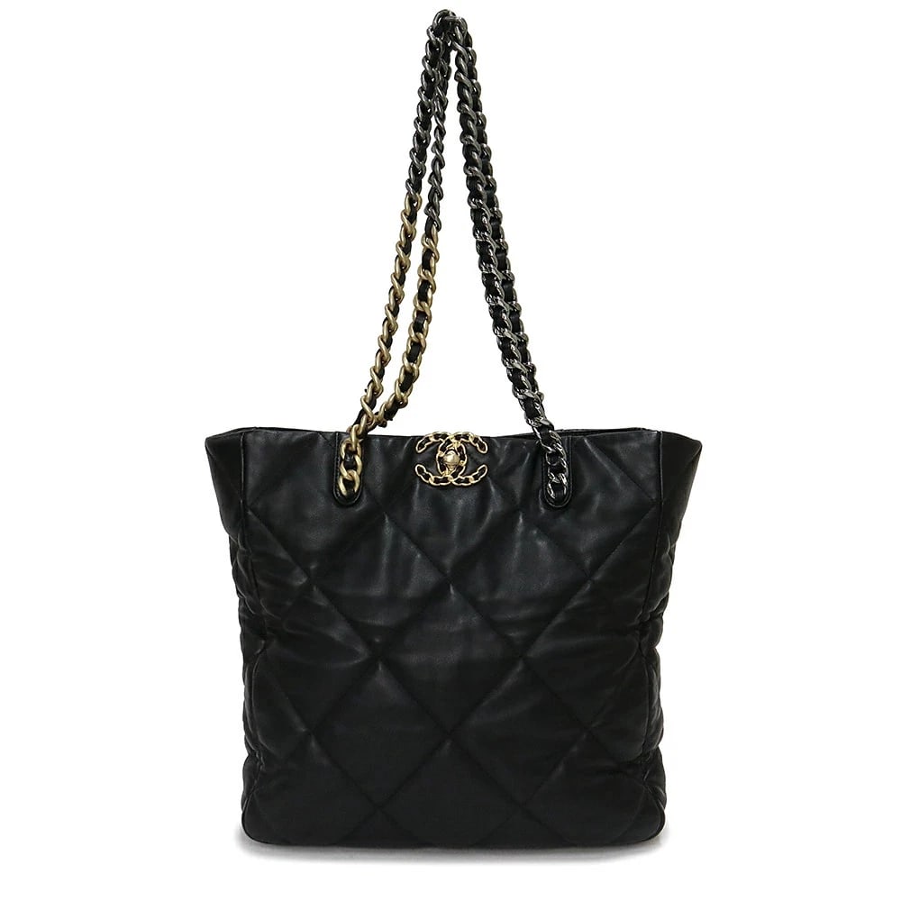 CHANEL MATELASSE SHOULDER TOTE BAG BLACK: CHANEL Matelasse Shoulder Tote Bag Black Brand: CHANEL Type/Style: Tote Bag Material: Shiny Lambskin Color: Black Size: W: 37cm x 28cm x H: 30cm x D: 9cm Accessories: None Accessories Noti