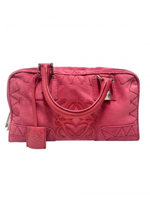 LOEWE: LOEWE Brand: LOEWE Type/Style: Handbag Material: Pigskin Color: Pink Size: H:16.0cm / W:28.0cm / D:13.0cm Accessories: None Accessories Notice: When purchasing pre-owned goods, please refer to the