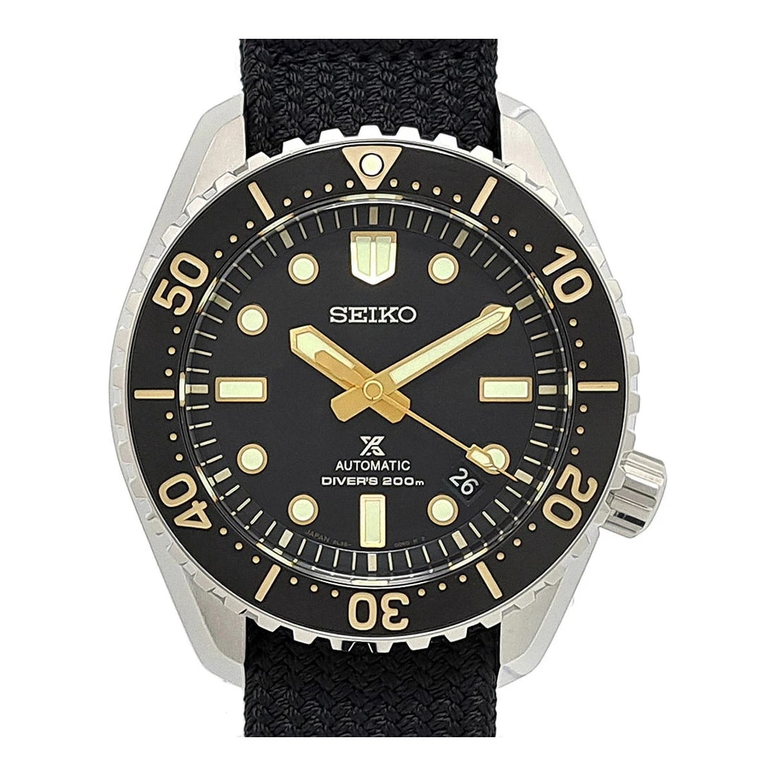 SEIKO BLACK WATCH: Seiko Black Watch Brand: SEIKO Type/Style: Wristwatch Material: Case Material N/A Band Material Stainless Steel Color: Dial Color Black Size: Wrist Size 14cm?24cm Case Size 42mm Accessories: None