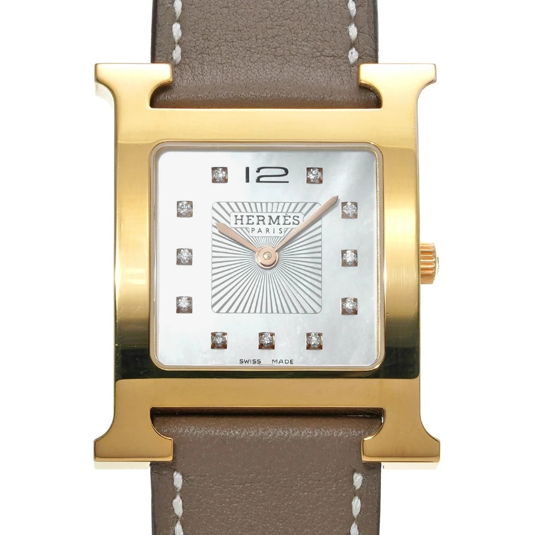 HERMES WATCH WHITE WATCH: Hermes Watch White Watch Brand: HERMES Type/Style: Wristwatch Material: Band Material Yellow Gold Plated Case Material Sapphire Crystal Color: Dial Color White Size: Wrist Size 16.5cm Case Size 35.5x2