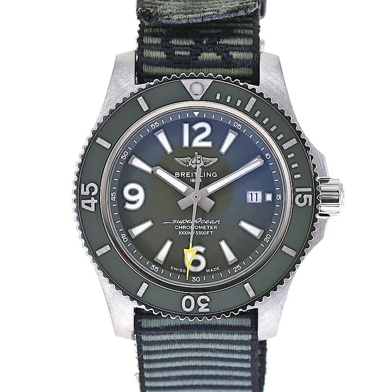 BREITLING WATCH GREEN WATCH: Breitling Watch Green Watch Brand: BREITLING Type/Style: Wristwatch Material: Case Material N/A Band Material N/A Color: Dial Color Size: Wrist Size 20.5cm Case Size 44.0mm Accessories: None <