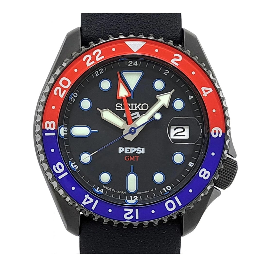 SEIKO BLACK WATCH: Seiko Black Watch Brand: SEIKO Type/Style: Wristwatch Material: Case Material N/A Band Material Stainless Steel Color: Dial Color Black Size: Wrist Size 14cm?20.5cm Case Size 43mm Accessories: None
