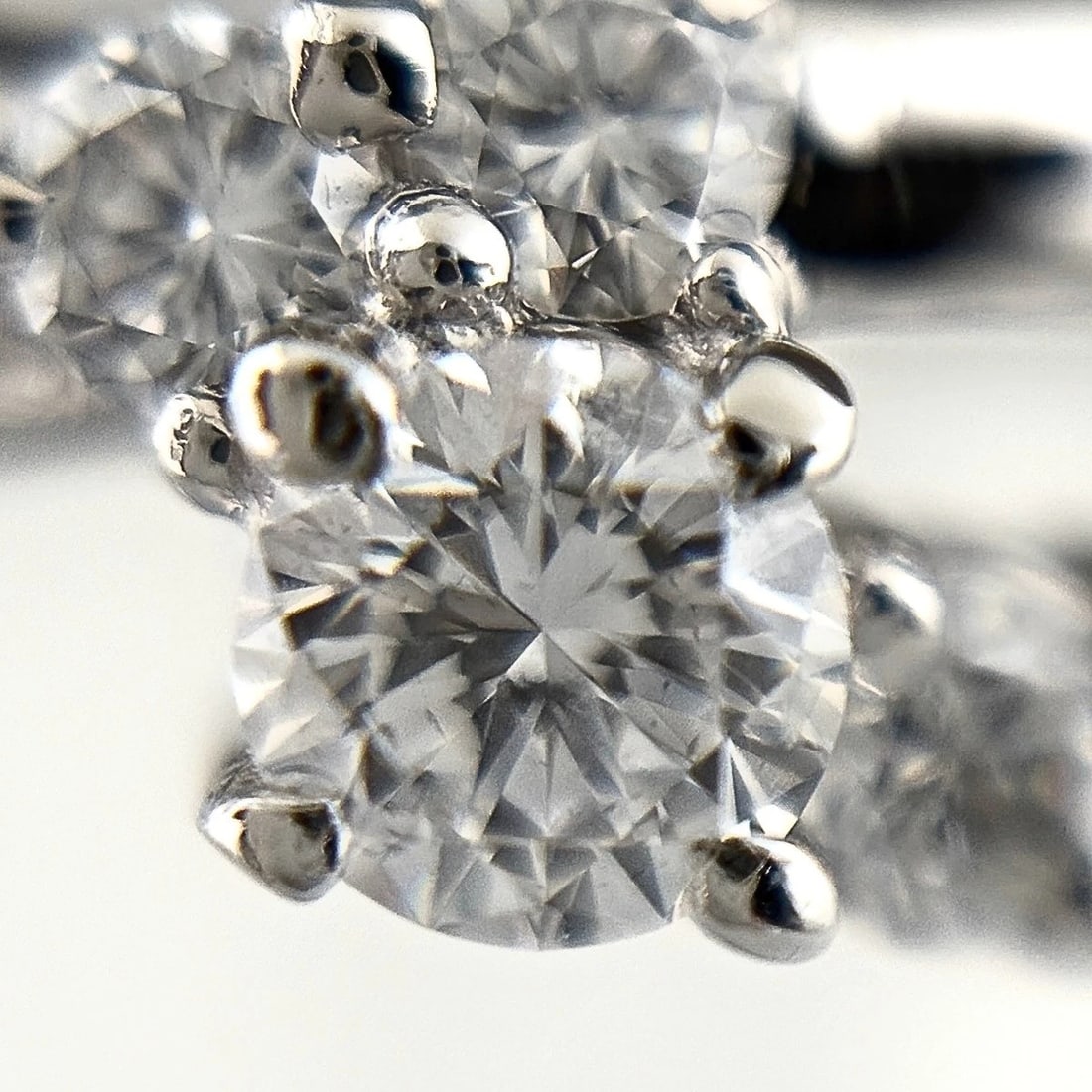 MELEE DIAMOND DESIGN RING - 2