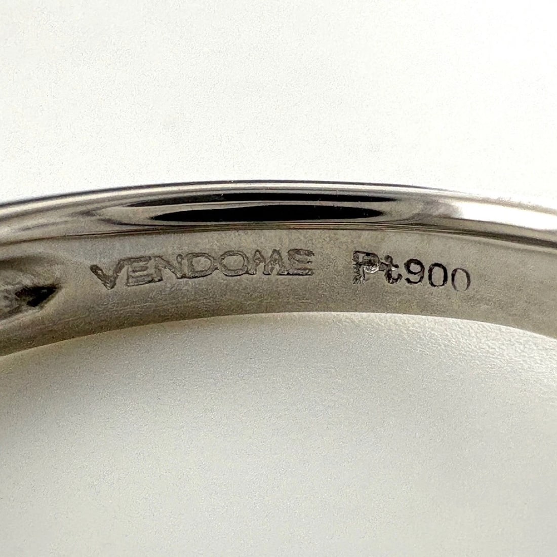 VENDOME AOYAMA DIAMOND RING - 4