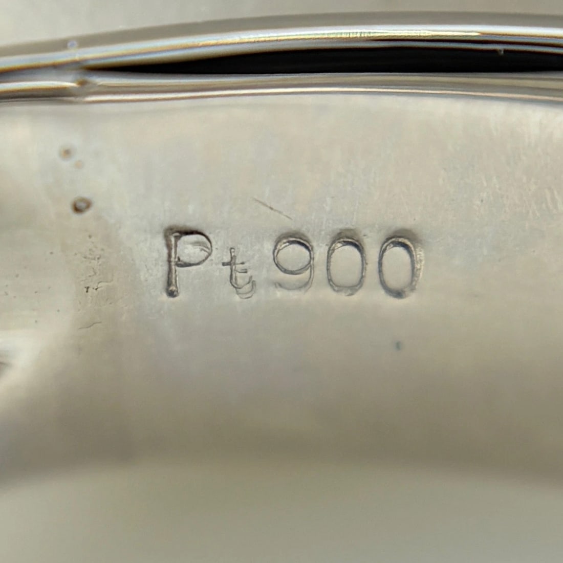 MELEE DIAMOND DESIGN RING - 5