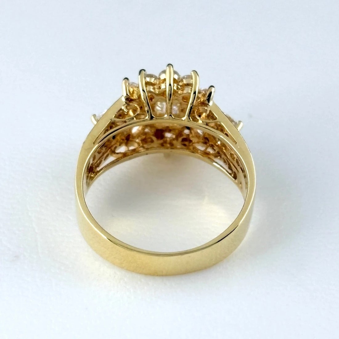 DIAMOND DESIGN RING - 3