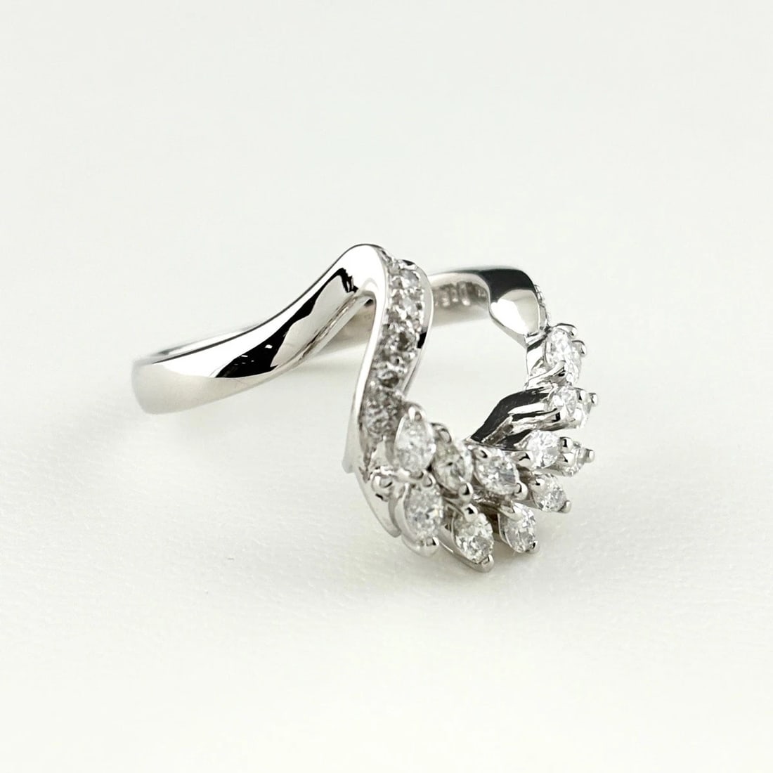 MELEE DIAMOND DESIGN RING - 2