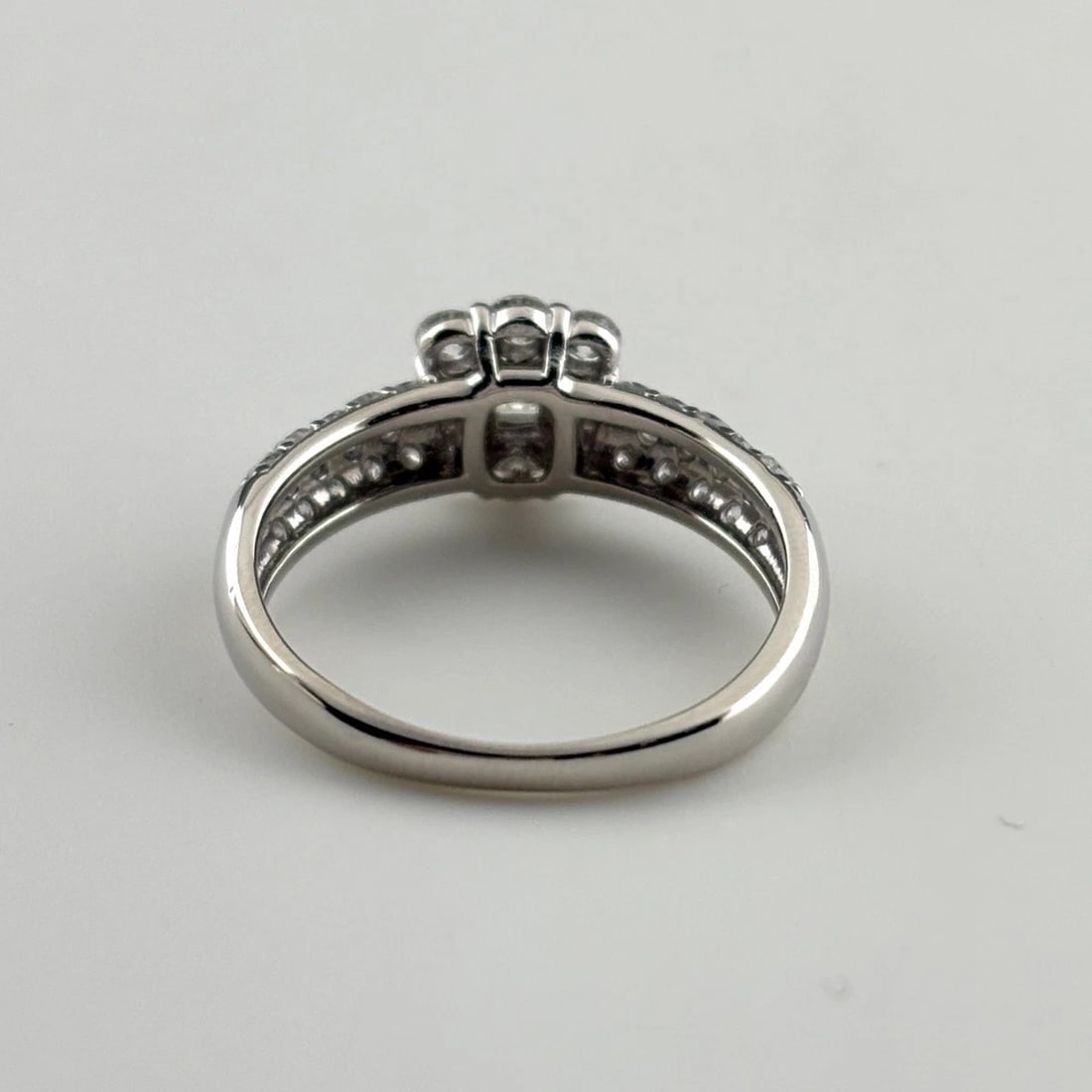 MELEE DIAMOND DESIGN RING - 3