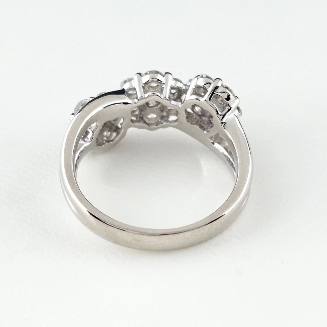 MELEE DIAMOND DESIGN RING - 3