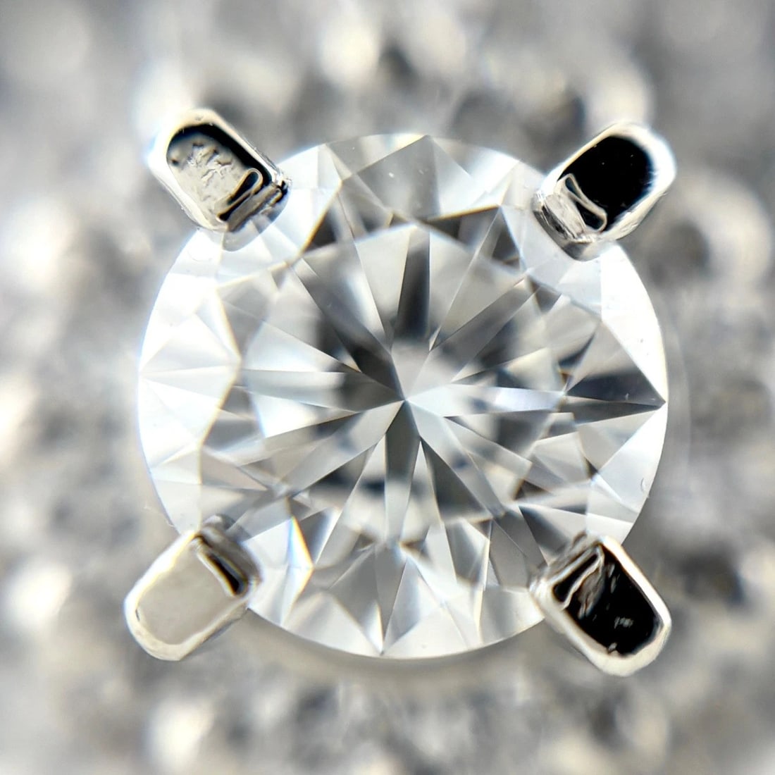 DIAMOND DESIGN RING - 2