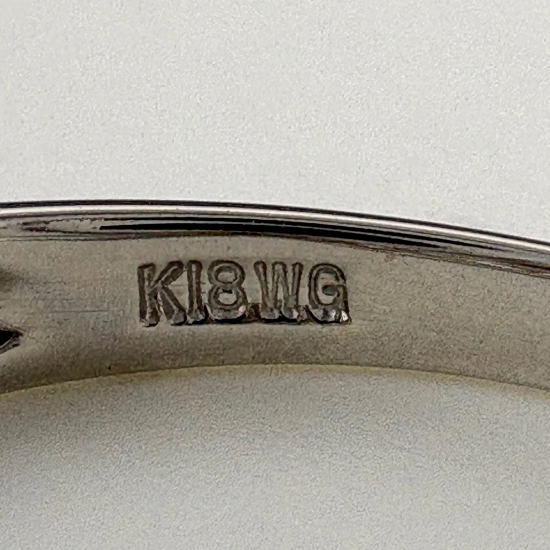 MELEE DIAMOND DESIGN RING - 3