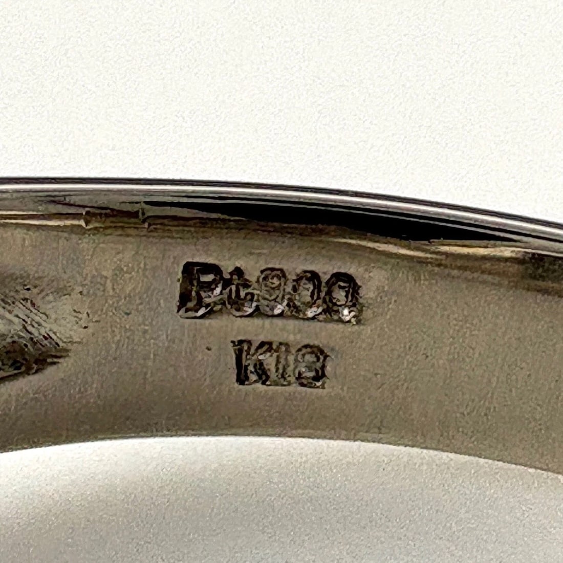 MELEE DIAMOND DESIGN RING - 4