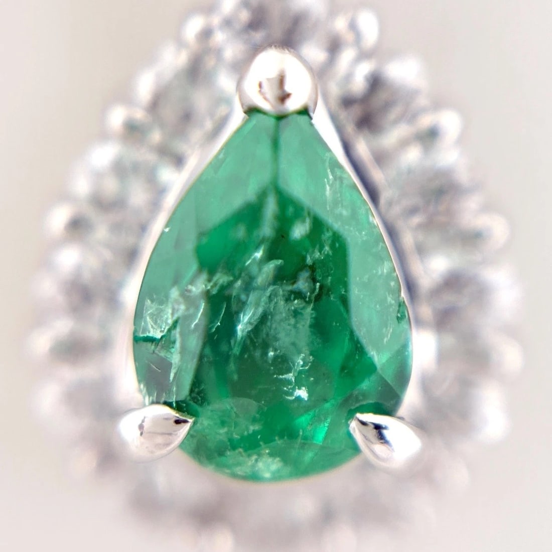 EMERALD DESIGN NECKLACE - 2