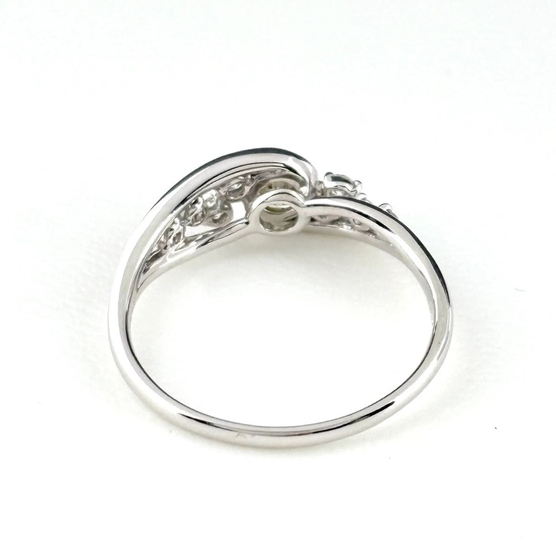 DIAMOND DESIGN RING - 3
