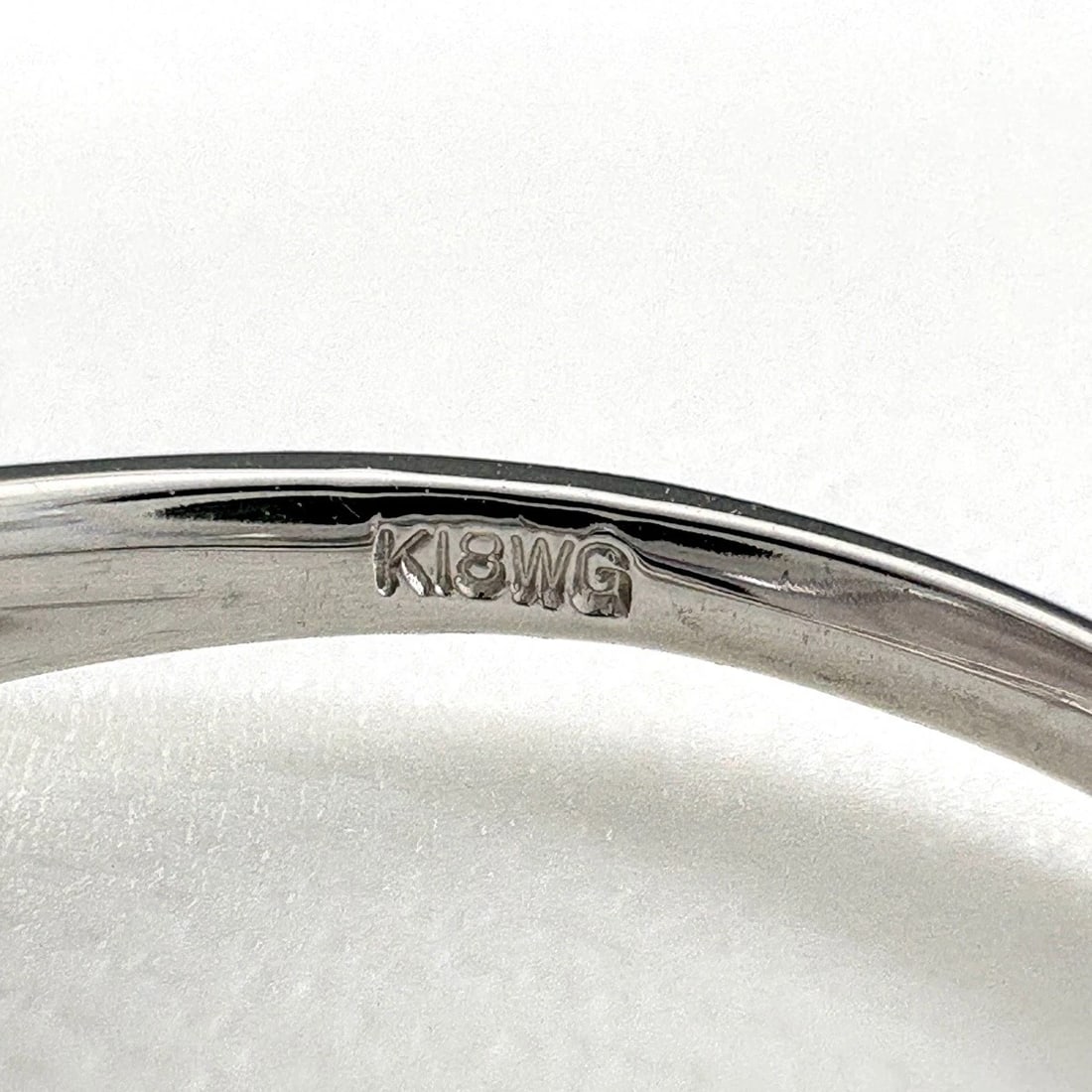 DIAMOND DESIGN RING - 4
