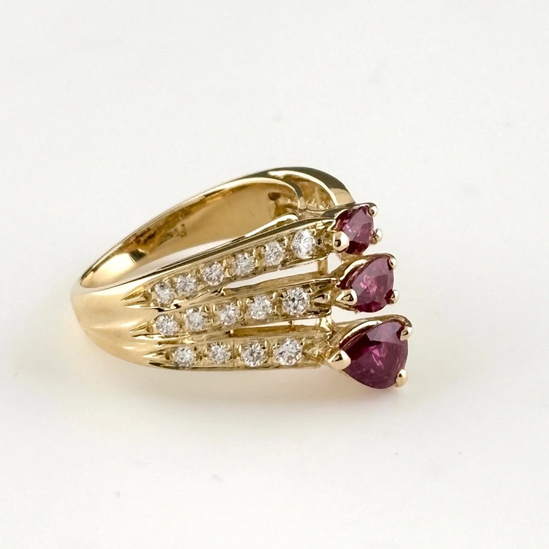 PIAGET RUBY RING - 3