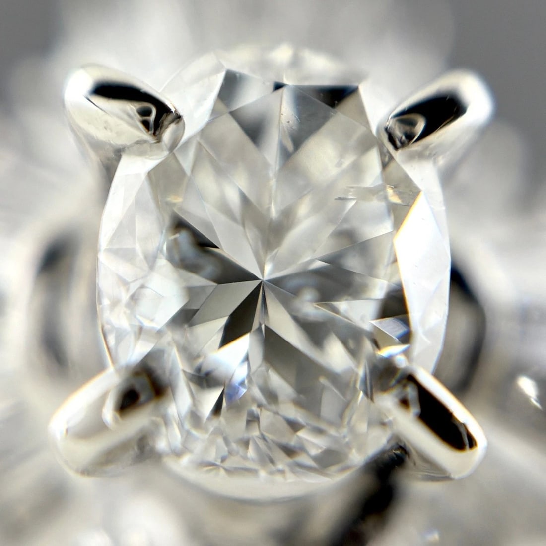 DIAMOND DESIGN RING - 2