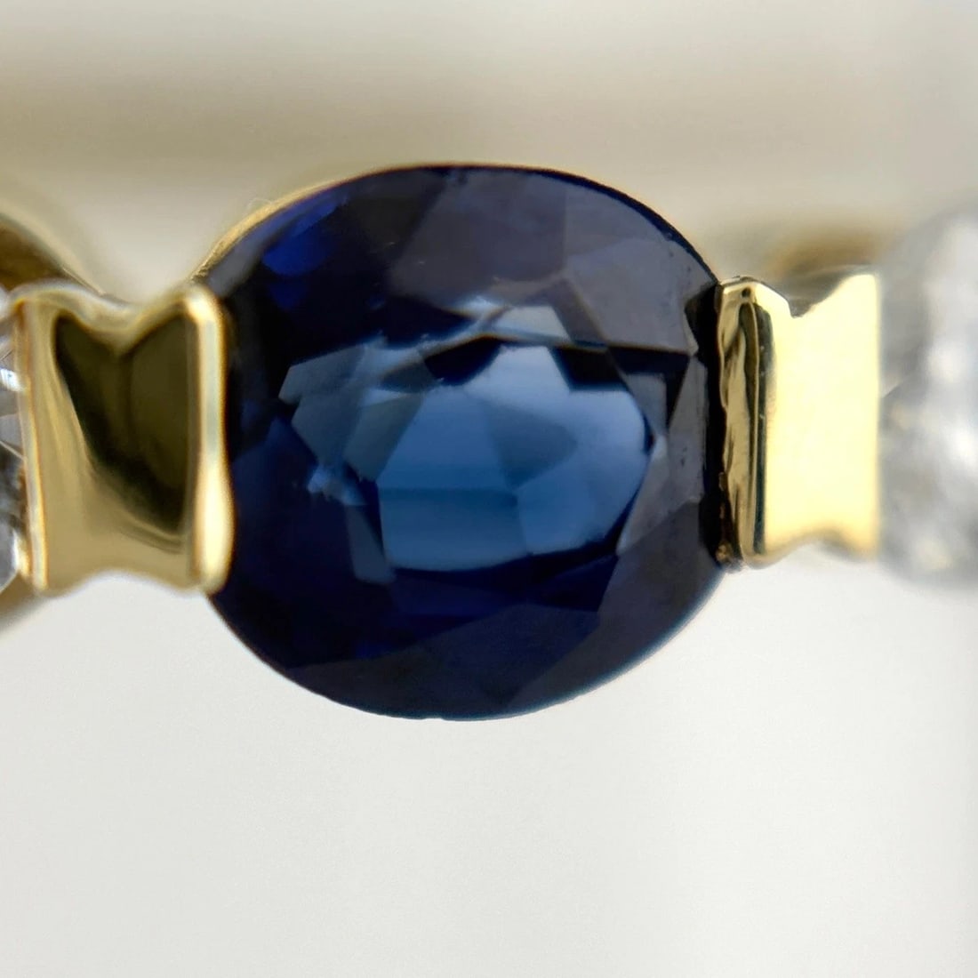 SAPPHIRE DESIGN RING - 3