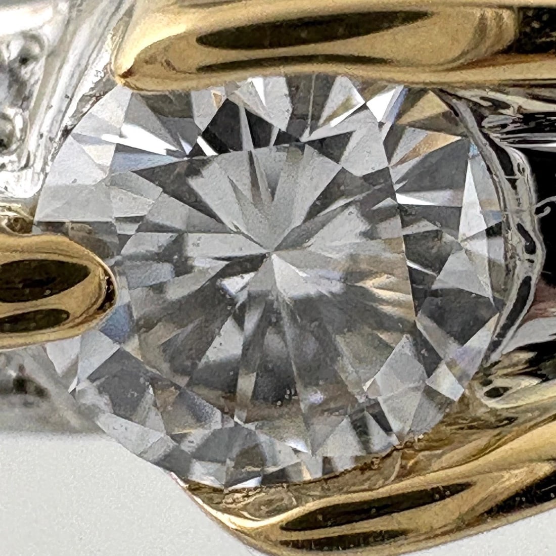 DIAMOND DESIGN RING - 2