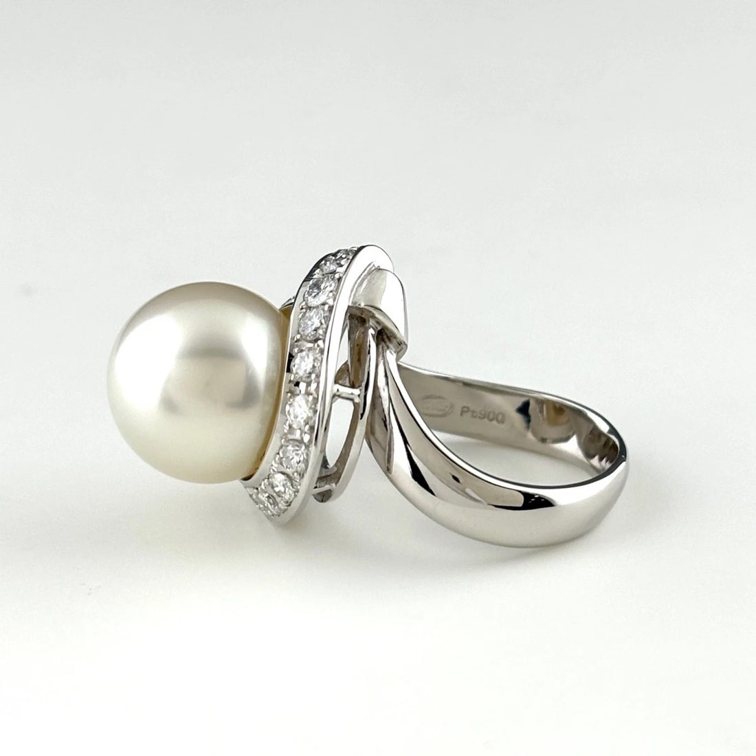 PEARL DESIGN RING - 3