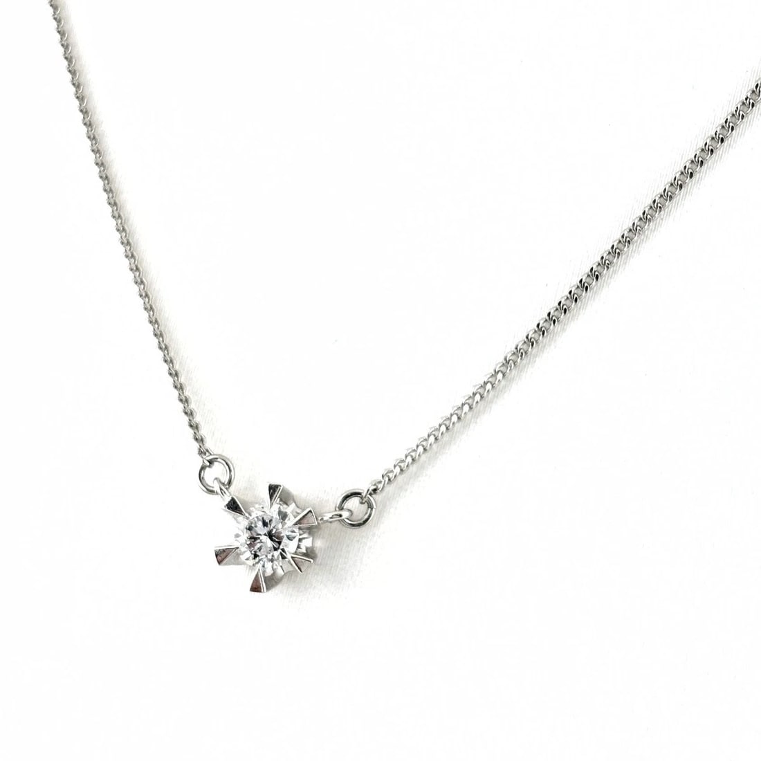 DIAMOND DESIGN NECKLACE: Diamond design necklace Brand: Unbranded Type/Style: Necklace Material: Pt850, Main Stone Natural Color: Silver Size: Chain / code 37cm(14.6") Chain width 0.5mm(0.0") Pendant size 6.0?5.8mm(0.2")