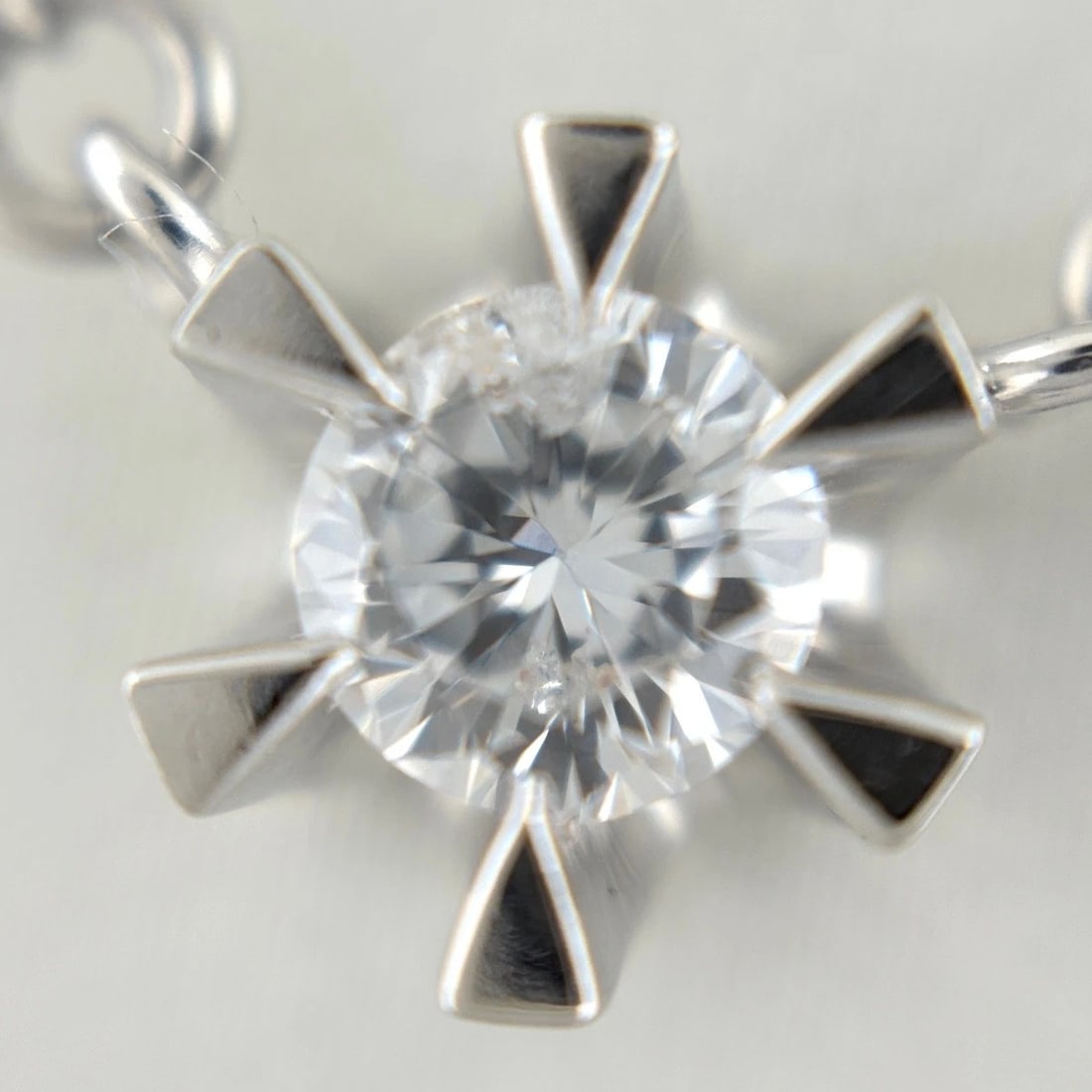 DIAMOND DESIGN NECKLACE - 2
