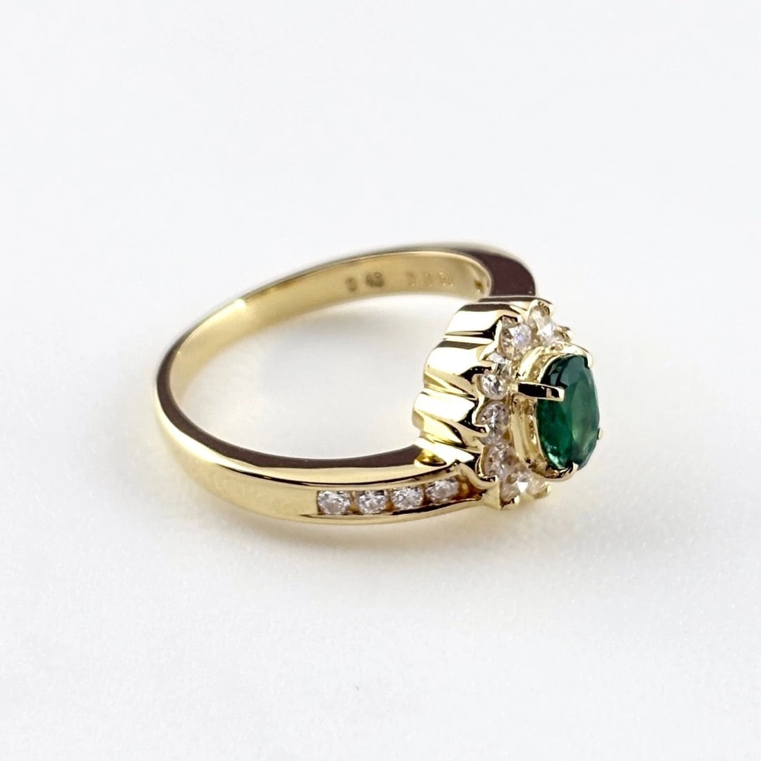 EMERALD DESIGN RING - 3
