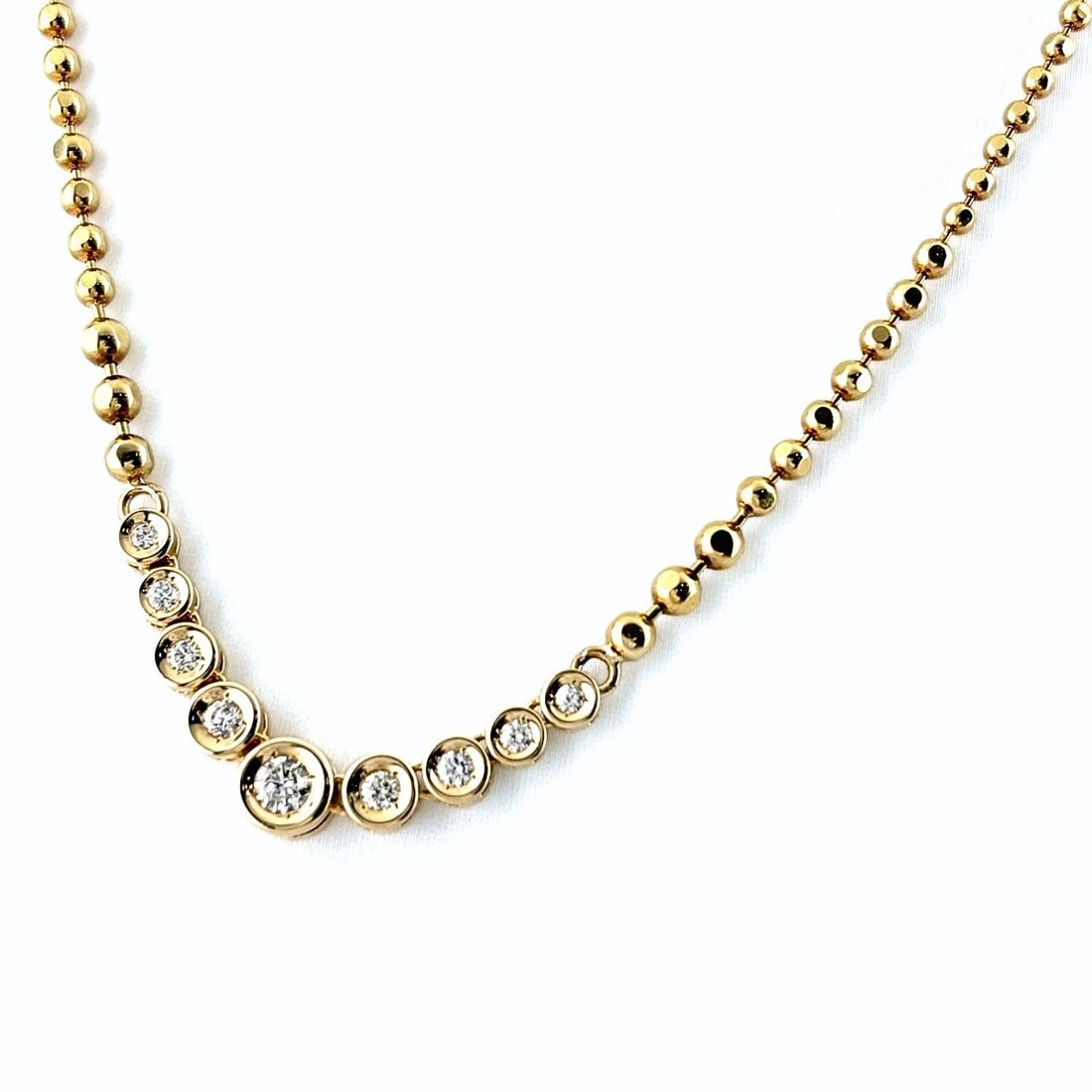 MELEE DIAMOND DESIGN NECKLACE: melee diamond design necklace Brand: Unbranded Type/Style: Necklace Material: 18K YG, Main Stone Natural Color: YG Size: Chain / code 42cm(16.5") Pendant size 15.4?28.0mm(0.6") Accessories: None
