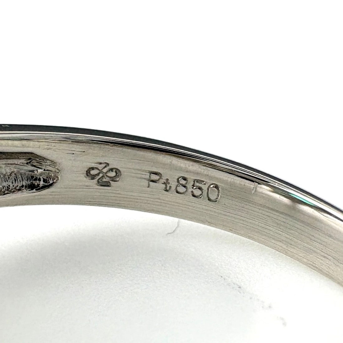 EMERALD DESIGN RING - 6