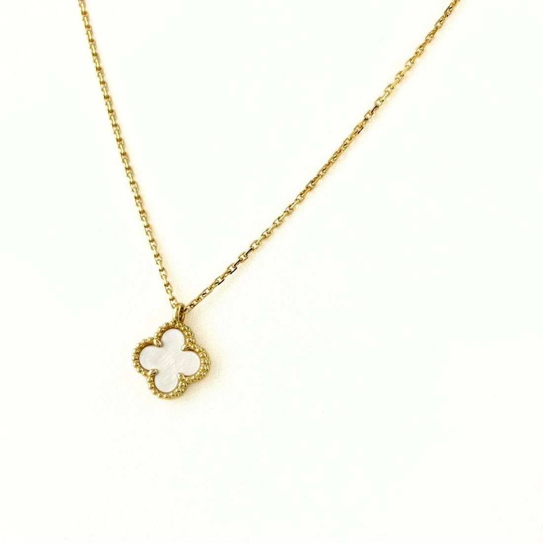 VAN CLEEF ? ARPELS SWEET ALHAMBRA NECKLACE: Van Cleef ? Arpels Sweet Alhambra Necklace Brand: Van Cleef ? Arpels Type/Style: Necklace Material: 750 YG, Color: YG Size: Chain / code 41cm(16.1") Chain width 0.6mm(0.0") Pendant size
