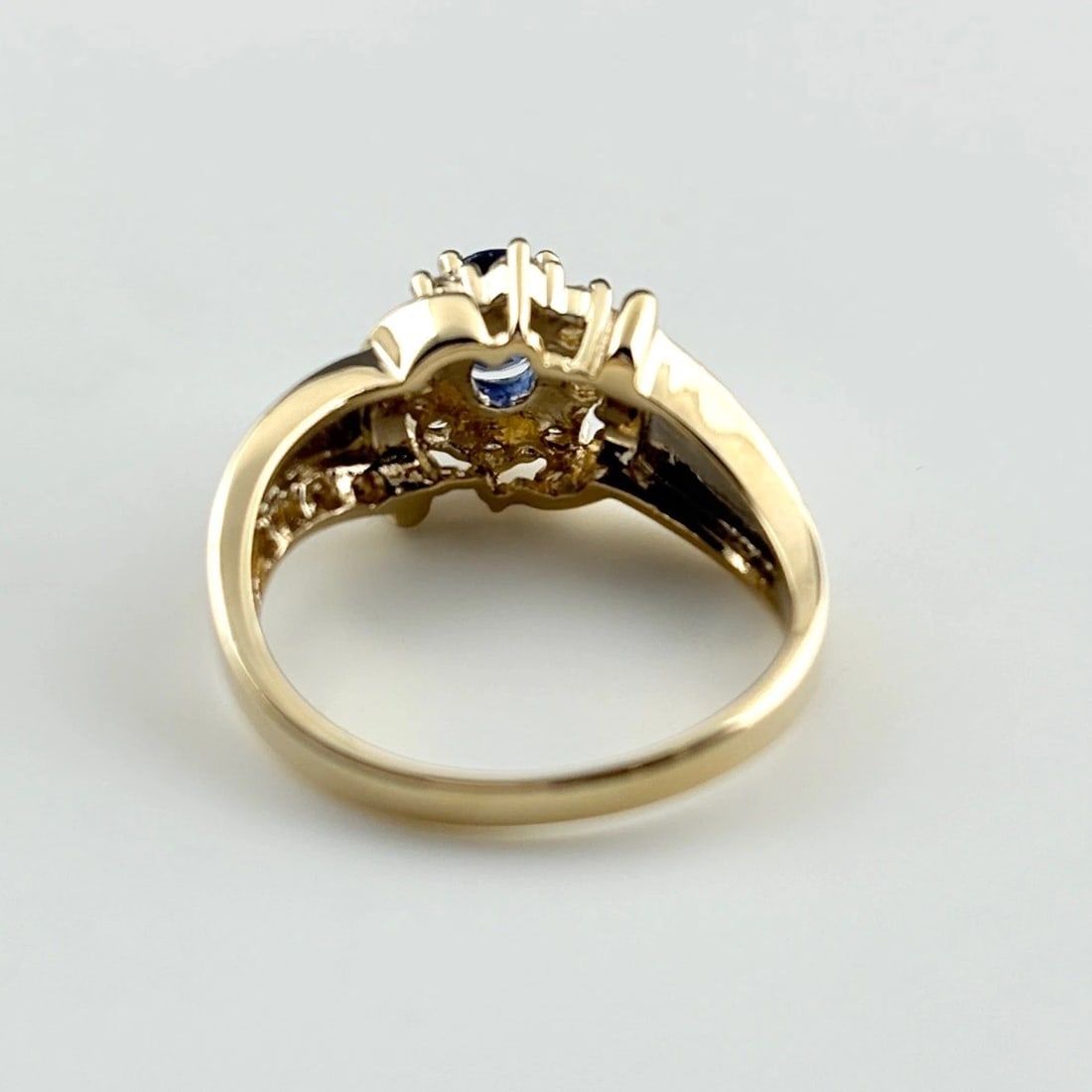 SAPPHIRE DESIGN RING - 4