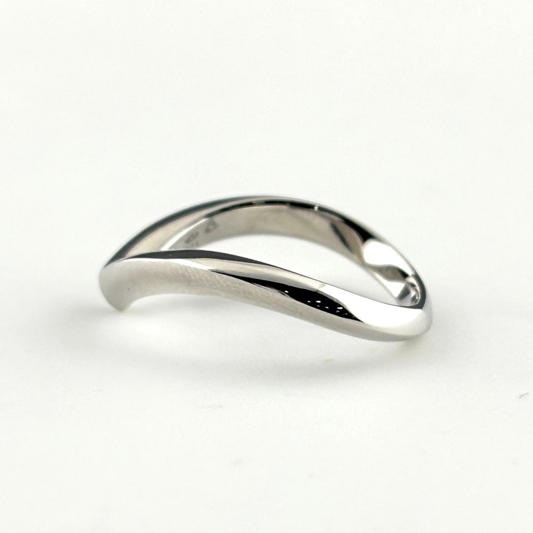 LOUIS VUITTON DIAMOND RING - 2