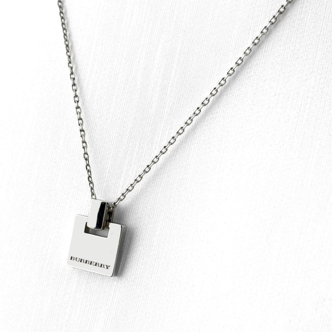BURBERRY NECKLACE - 2