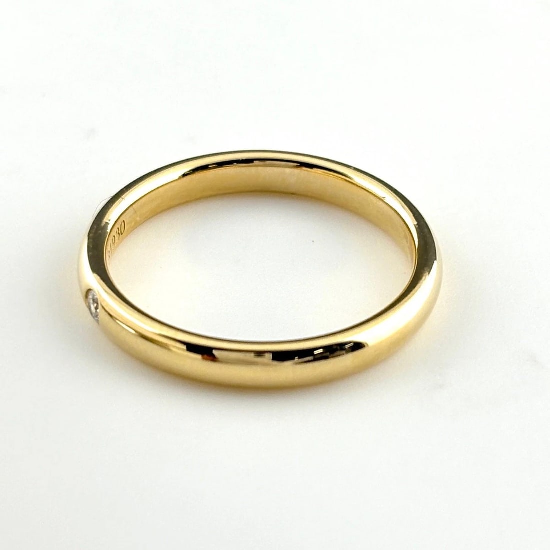 HARRY WINSTON ROUND MARRIAGE RING: HARRY WINSTON Round Marriage Ring Brand: HARRY WINSTON Type/Style: Ring Material: 18K YG, Color: YG Size: US 8.5 to 9 Accessories: None Accessories Notice: When purchasing pre-owned goods, please