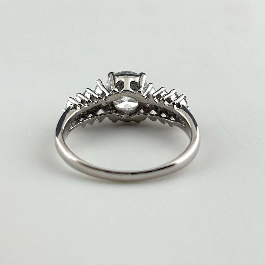 DIAMOND DESIGN RING - 3