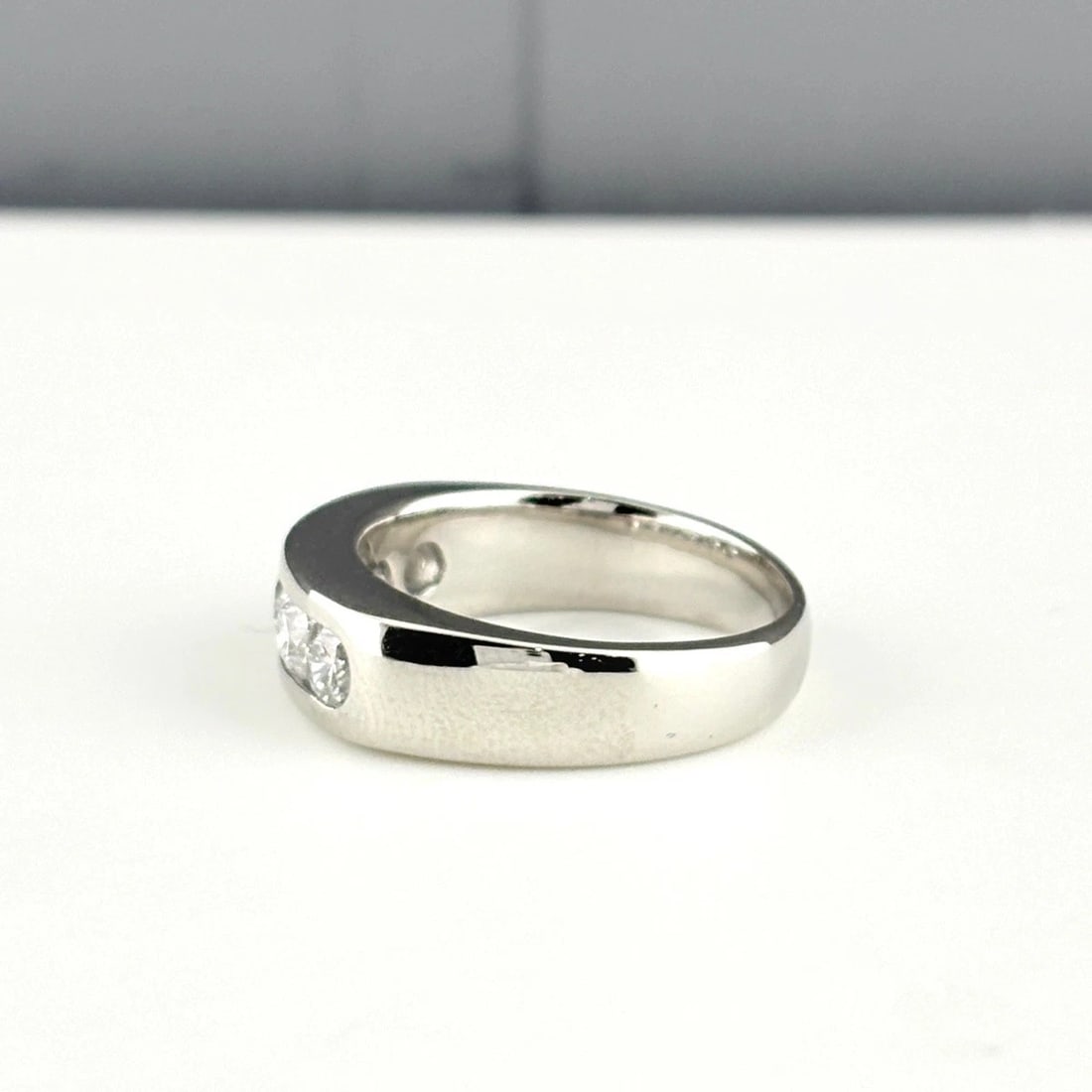 MELEE DIAMOND DESIGN RING - 3