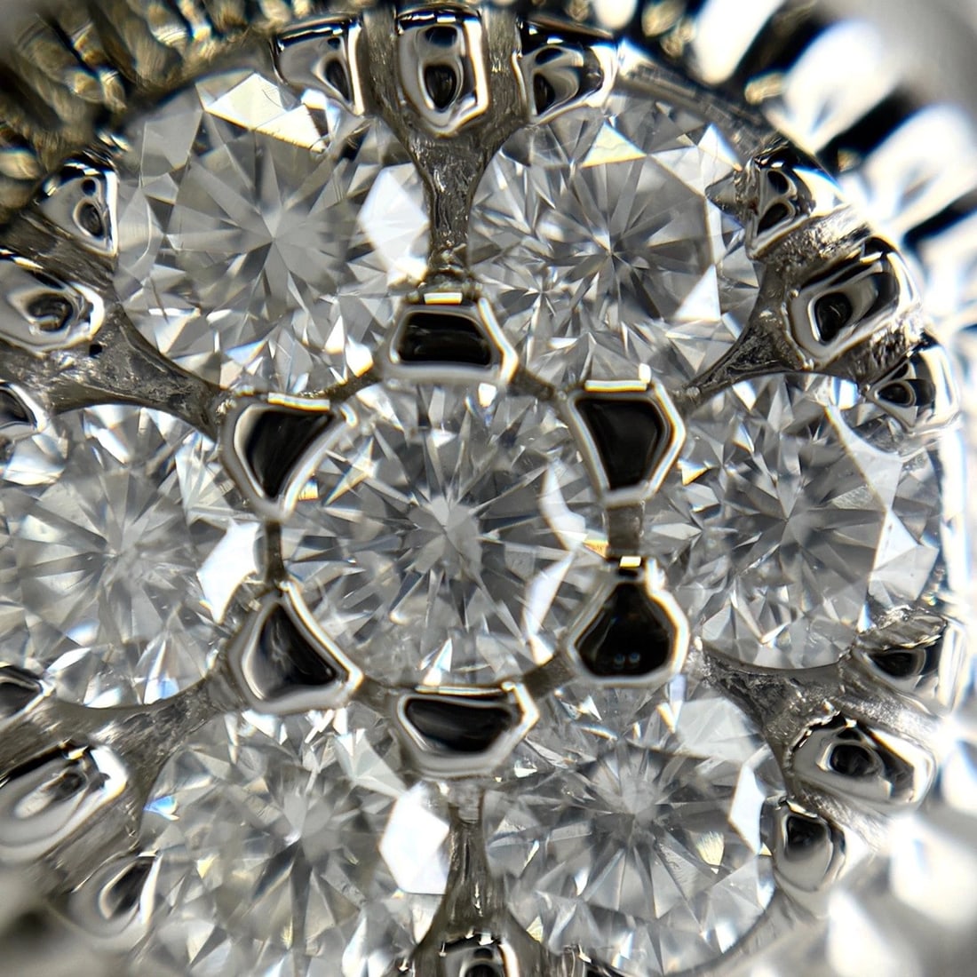 MELEE DIAMOND DESIGN RING - 2