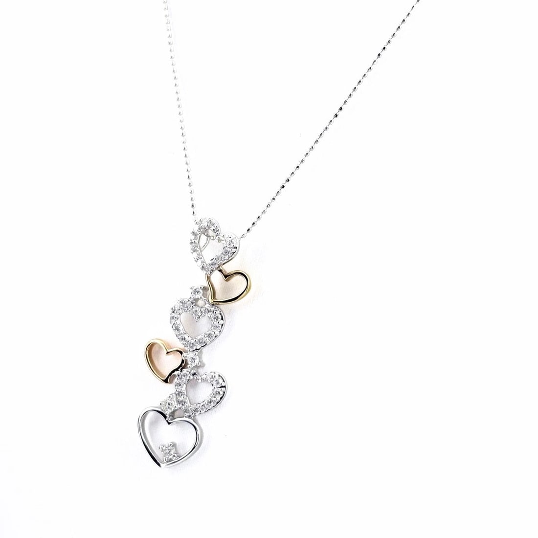 HEART MOTIF DESIGN NECKLACE: Heart motif design Necklace Brand: Unbranded Type/Style: Necklace Material: 18K WG PG, Color: WG PG Size: Chain / code 40cm(15.7") Pendant size 37.0?14.6mm(1.5") Accessories: None Accessor