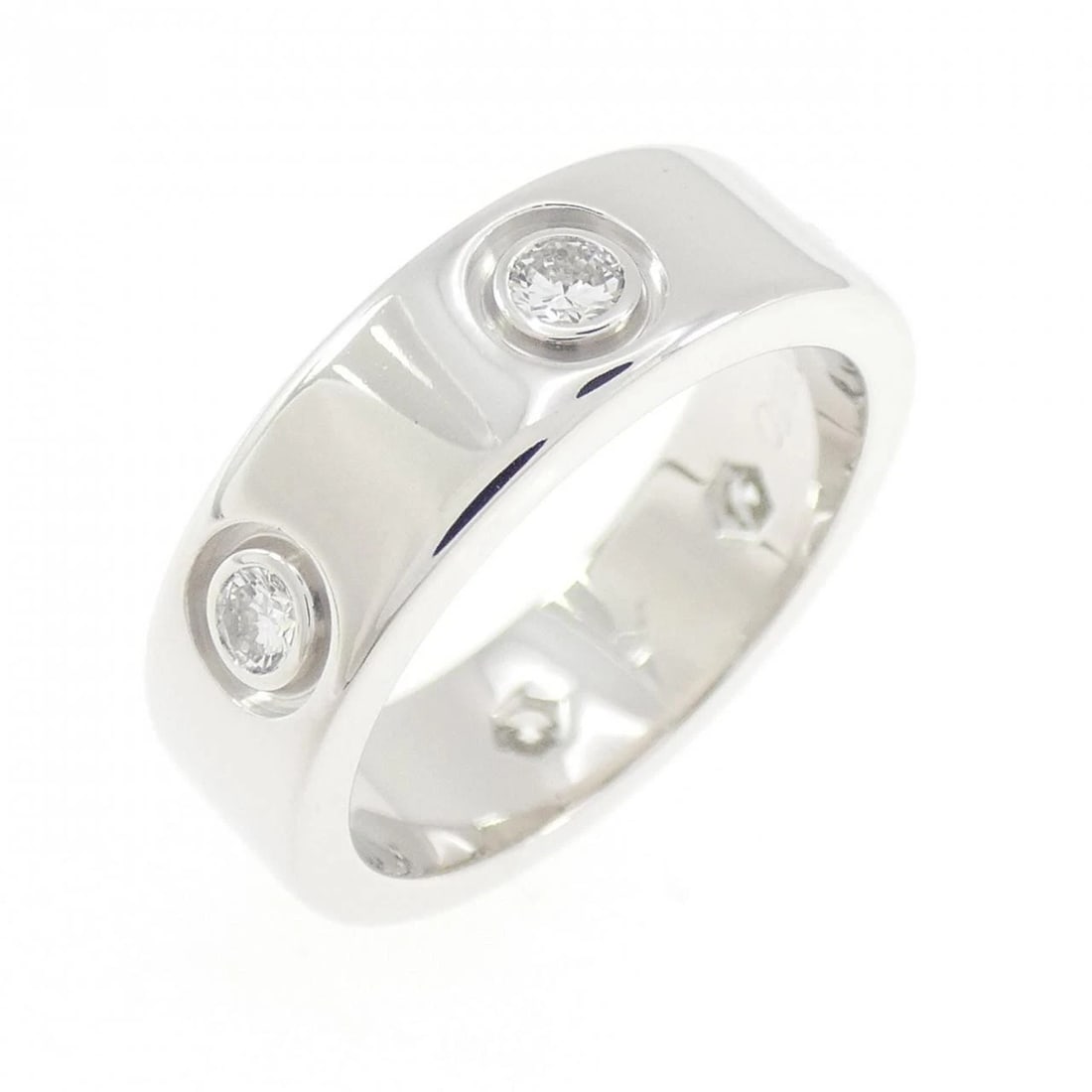 CARTIER LOVE FULL DIAMOND RING: Cartier Love Full Diamond Ring Brand: CARTIER Type/Style: Cartier Ring Material: 750 white gold, Main Stone Natural Color: WHITE GOLD Size: US5(49) Accessories: None Accessories Notice: When