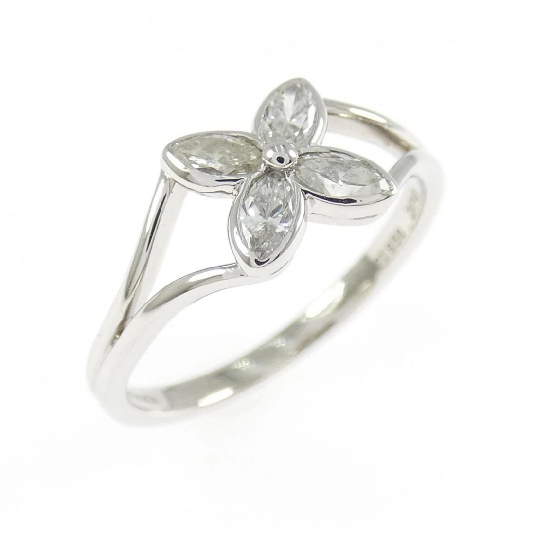 TIFFANY & CO. VICTORIA RING: TIFFANY & Co. Victoria Ring Brand: TIFFANY&Co. Type/Style: TIFFANY & Co. Ring Material: Platinum950, Main Stone Natural Color: SILVER Size: US4 3/4 Accessories: None Accessories Notice: When