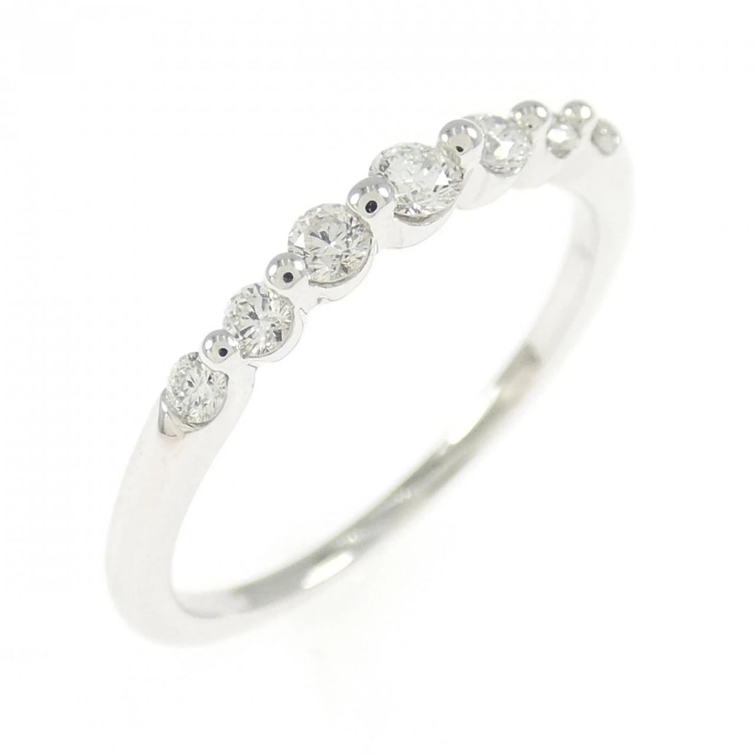 PONTE VECCHIO DIAMOND RING: Ponte Vecchio Diamond Ring Brand: Ponte Vecchio Type/Style: Ponte Vecchio Ring Material: K18 white gold, Main Stone Natural Color: WHITE GOLD Size: US5 1/2 Accessories: None Accessories Notice: When