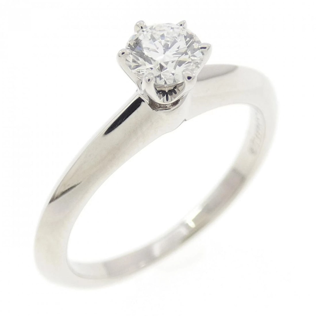 TIFFANY & CO. CLASSIC SOLITAIRE RING: TIFFANY & Co. Classic Solitaire Ring Brand: TIFFANY&Co. Type/Style: TIFFANY & Co. Ring Material: Platinum950, Main Stone Natural Color: SILVER Size: US4 Accessories: None Accessories Notice: When