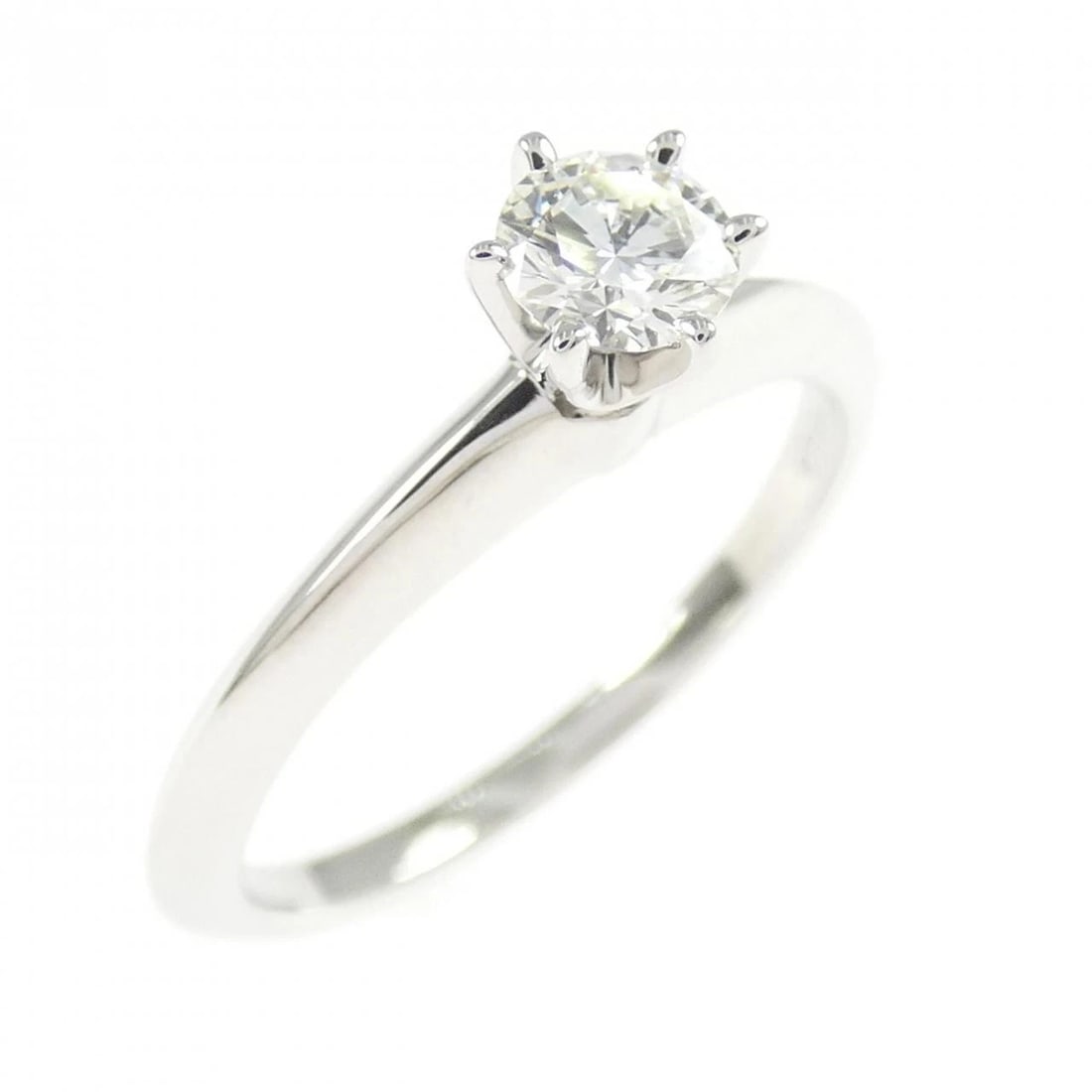 TIFFANY & CO. CLASSIC SOLITAIRE RING: TIFFANY & Co. Classic Solitaire Ring Brand: TIFFANY&Co. Type/Style: TIFFANY & Co. Ring Material: Platinum950, Main Stone Natural Color: SILVER Size: US5 Accessories: None Accessories Notice: When