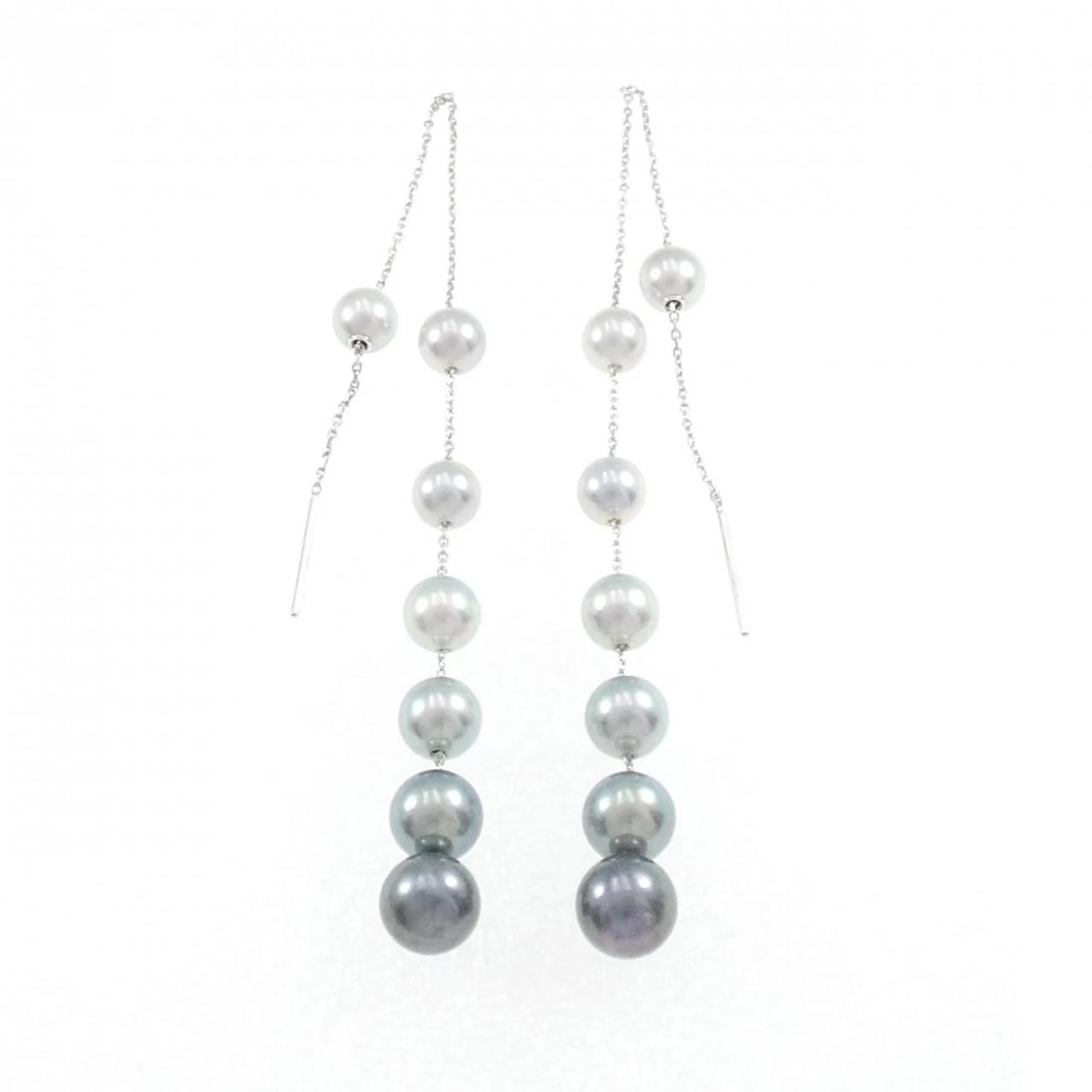 TASAKI AKOYA PEARL PIERCE: Tasaki Akoya Pearl Pierce Brand: TASAKI Type/Style: Tasaki Pierce/Earring Material: 750 white gold, Main Stone Akoya Pearl Color: WHITE GOLD Size: Actual Size Approximate dimensions (height x width):