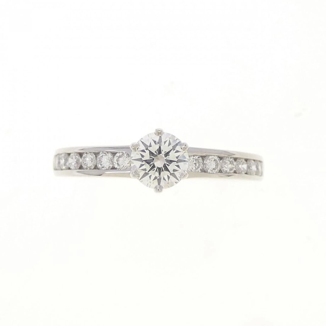 TIFFANY&CO. SOLITAIRE CHANNEL SETTING RING: TIFFANY&Co. Solitaire Channel Setting Ring Brand: TIFFANY&Co. Type/Style: TIFFANY & Co. Ring Material: Platinum950, Main Stone Natural Color: silver Size: US5 Accessories: None Accessories Notice: