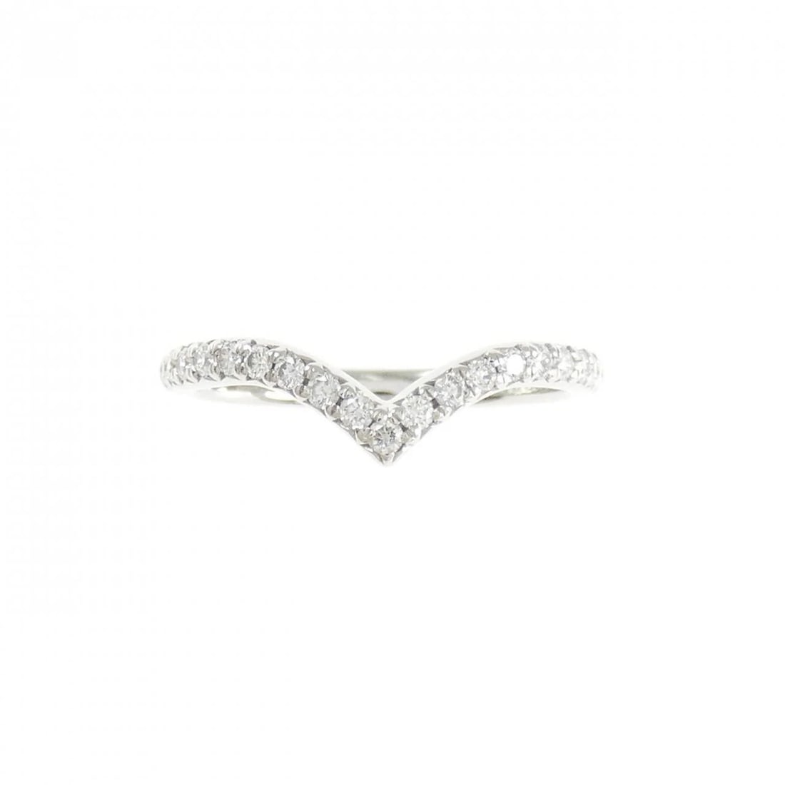 TIFFANY & CO. SOLESTE V-BAND RING: TIFFANY & Co. Soleste V-Band Ring Brand: TIFFANY&Co. Type/Style: TIFFANY & Co. Ring Material: Platinum950, Main Stone Natural Color: SILVER Size: US4 Accessories: None Accessories Notice: When